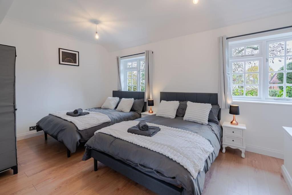 Putney Haven 3Bd 2 Bath Sleeps 8 Apartment London Bagian luar foto